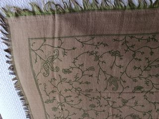 Mantón reproduccion de lana con estampado