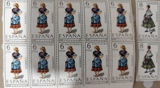 Lote sellos trajes tipicos 1970.