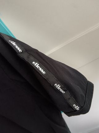 Camiseta Ellesse Talla M Negra