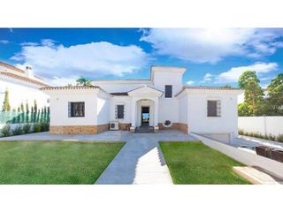 Casa en alquiler en Los Naranjos - Las Brisas en Marbella