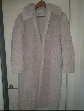 Abrigo COS Teddy Oversize Beige Talla Única Nuevo 