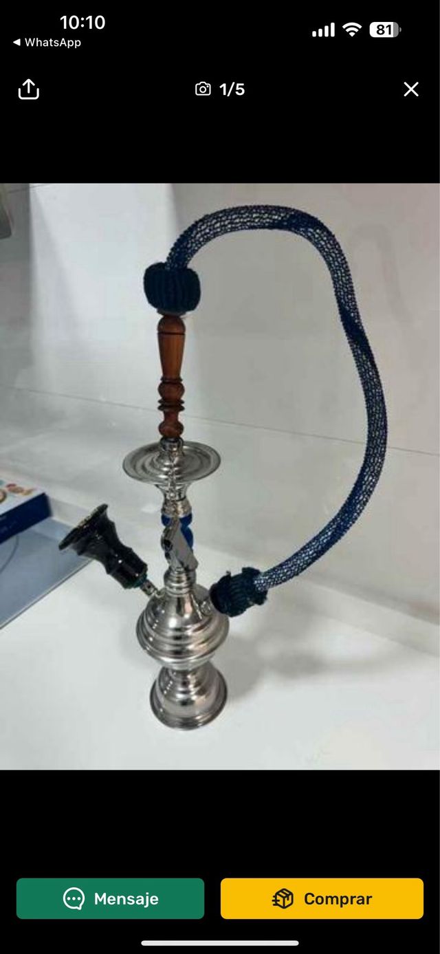 Lámpara de mesa plateada