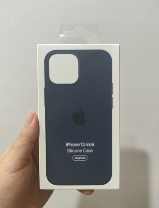 Funda iPhone 13 mini Midnight Apple MagSafe