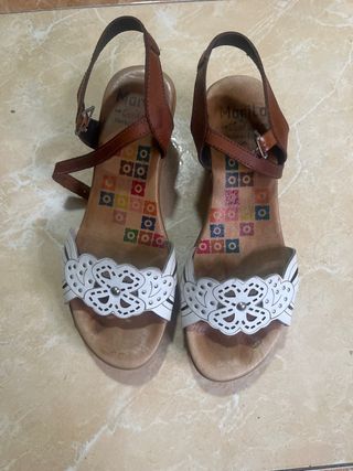Sandalias Marila Verano Cuña Marrón y Blanco