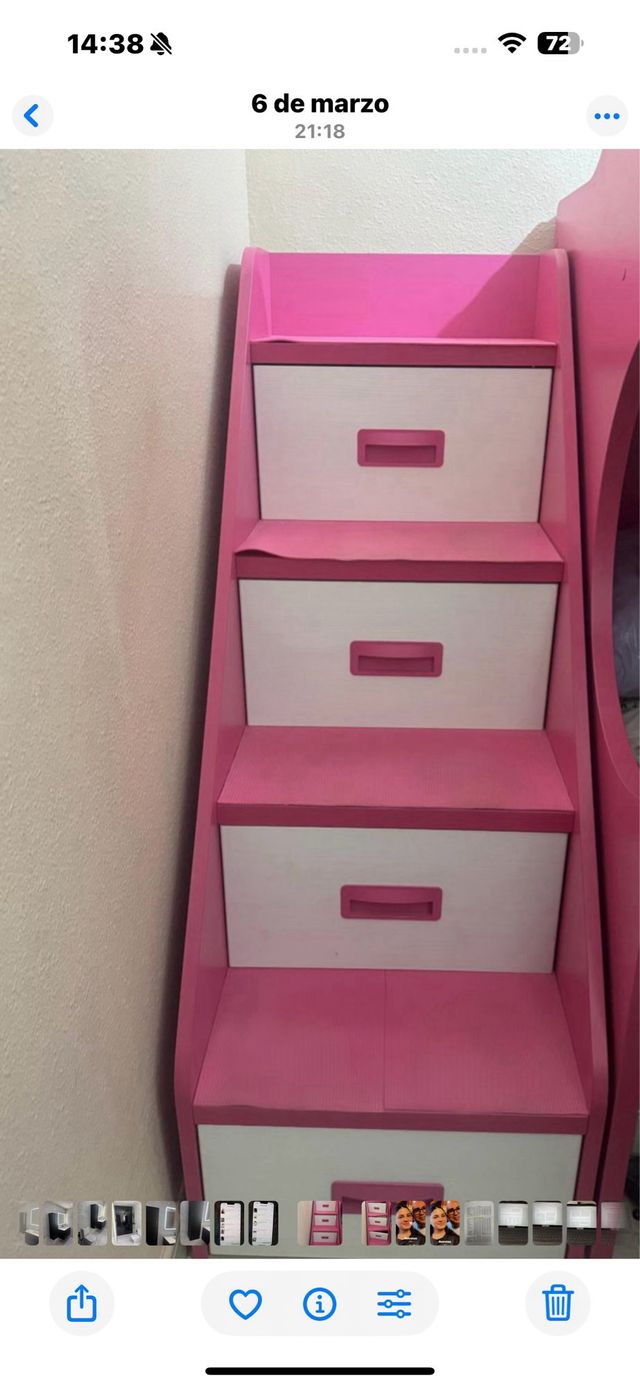 Cama con escritorio y silla