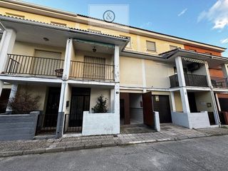 Chalet en venta en Candeleda