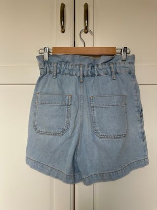 Pantalón corto vaquero Zara azul