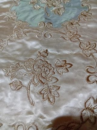Copriletto matrimoniale raso ricamato oro/verde