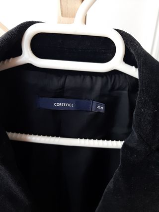 Chaqueta micropana negra entallada 