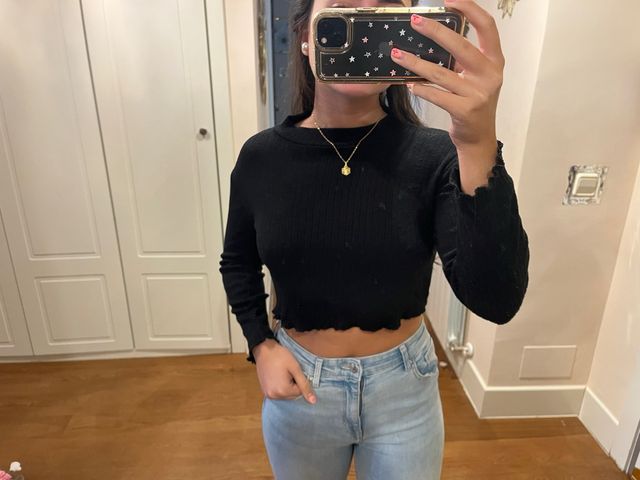 top cuello alto y espalda descubierta