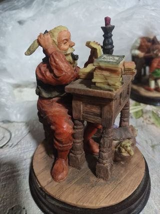 Lote de 7 Figuras de resina