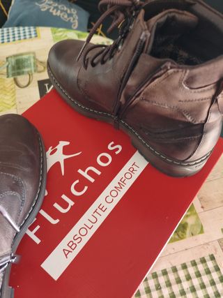 Zapatos con cremallera y cordones Fluchos talla 40