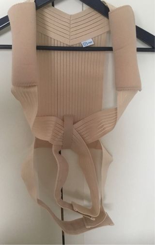 Faja correctora postura beige talla S. 