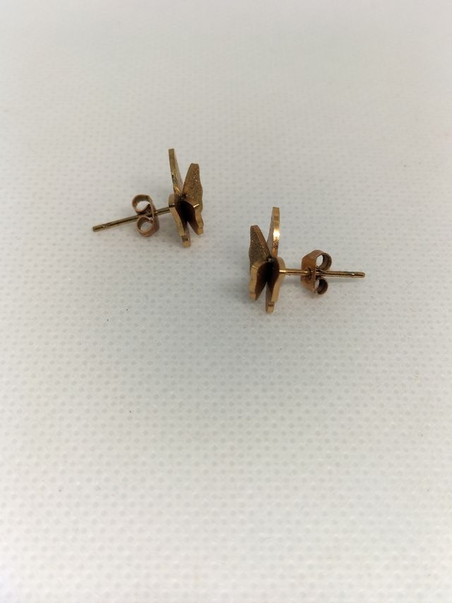 Pendientes mariposa dorados