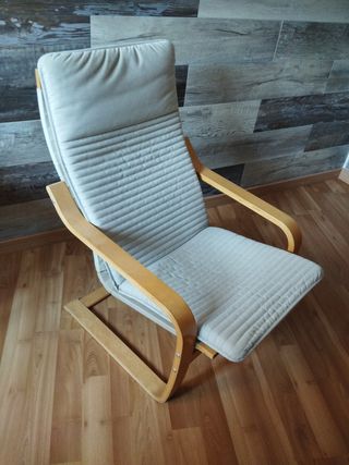 Sillón Ikea beige y madera