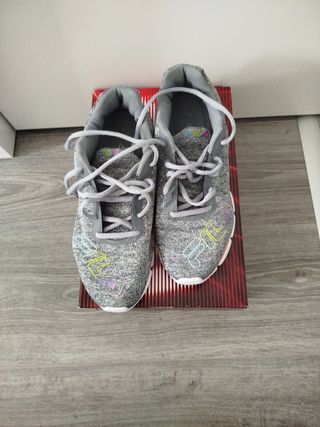 Zapatillas Fila Grises Talla 36