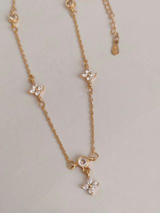 Collar plata dorada con circonitas