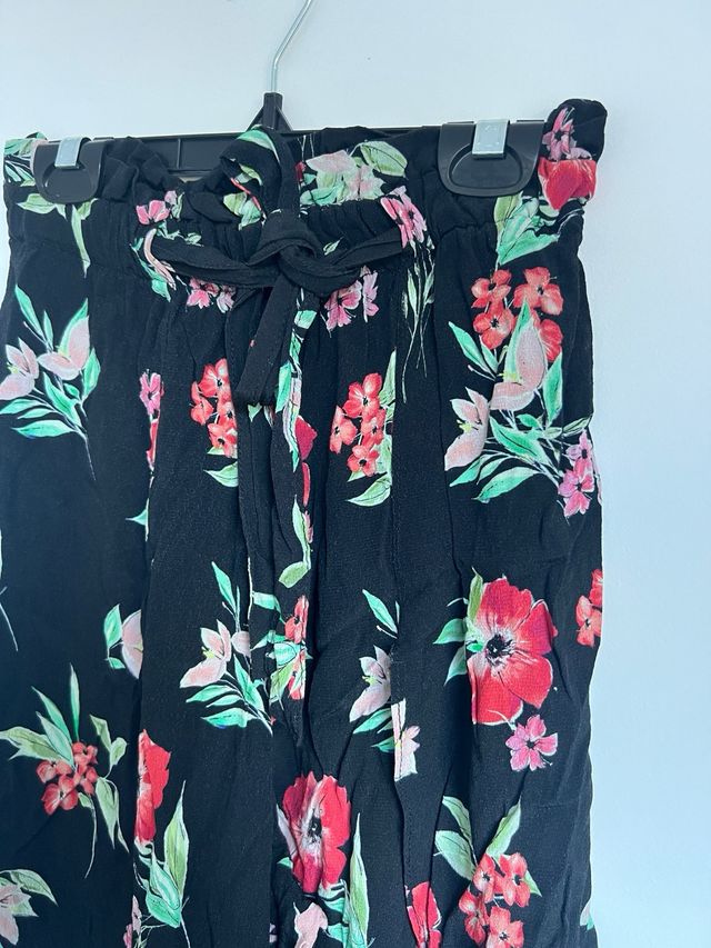 Pantalón ancho flores 