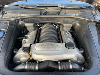 Porsche Cayenne 2004