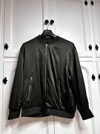 Chaqueta Bomber Zara satinada 