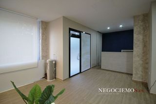 Local comercial en alquiler en El Paraiso-Los Almendros en Eliana (l´)