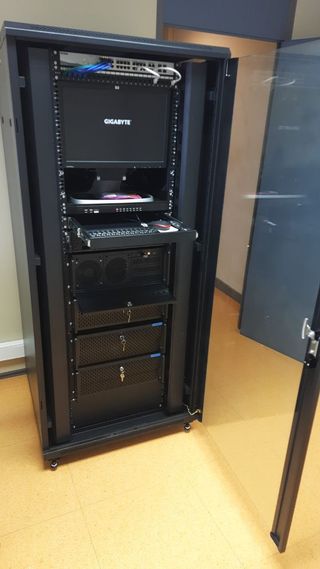 Rack: Servidores, NAS y Red Gestionable