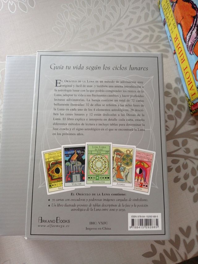El oráculo de la luna: Guía tu vida según los c...