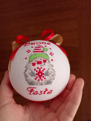 Pallina di Natale gnomo