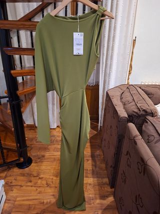 Vestido midi verde manga larga