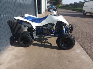 Suzuki LTZ 400 Quad