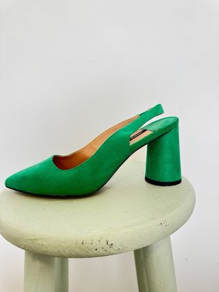 zapatos de tacón verde