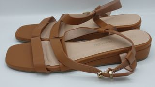 Sandalias mujer planas talla 43. Andrés Machado.