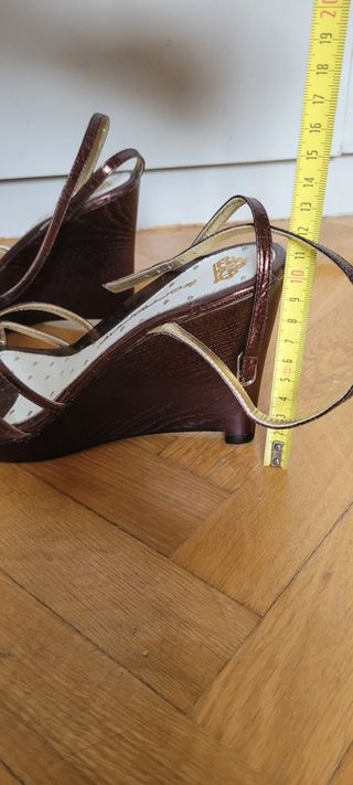Sandalias Fornarina Marrón y Dorado Mujer