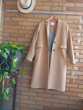 Abrigo Mango Beige Clásico