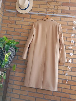 Abrigo Mango Beige Clásico