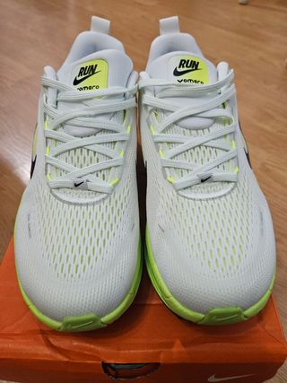 Zapatillas Nike vomero 18