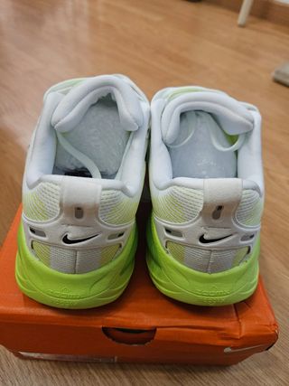 Zapatillas Nike vomero 18