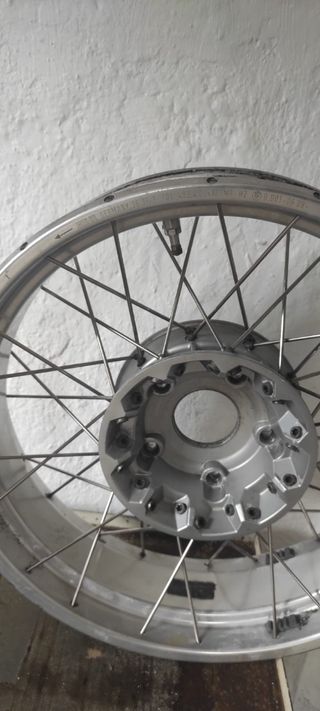 Llanta Trasera radios BMW R 1200 GS