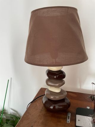 Lámpara de mesa cerámica y tela