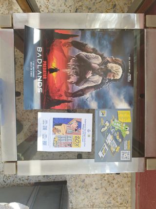 Póster Predator y Accesorios SDCC Málaga