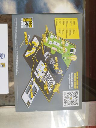 Póster Predator y Accesorios SDCC Málaga