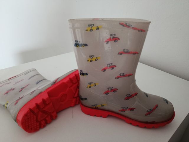 Botas de agua infantiles con coches
