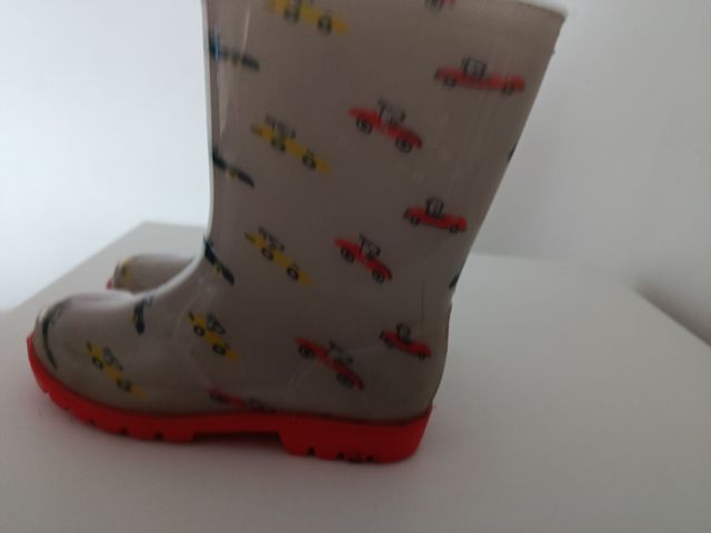 Botas de agua infantiles con coches