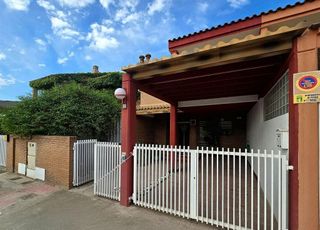 Chalet en alquiler en Petrer