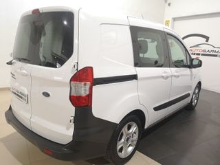 Ford Transit Courier 2018