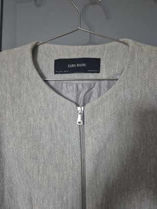Abrigo Zara Basic Gris Talla L