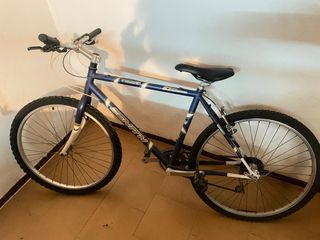Bicicleta Zenith de montaña azul