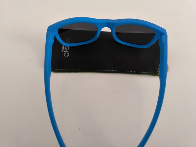 Gafas de sol Polaroid Niñ@. Funda de gafas.