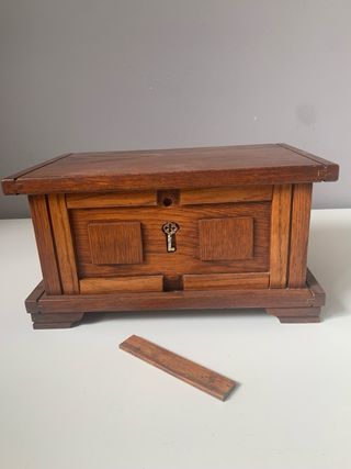 Scrigno portagioie “segreto” vintage