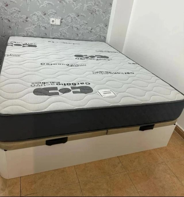 Camas, canapés, colchones.... Nuevos